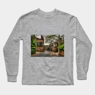 Bell’s Brae Long Sleeve T-Shirt